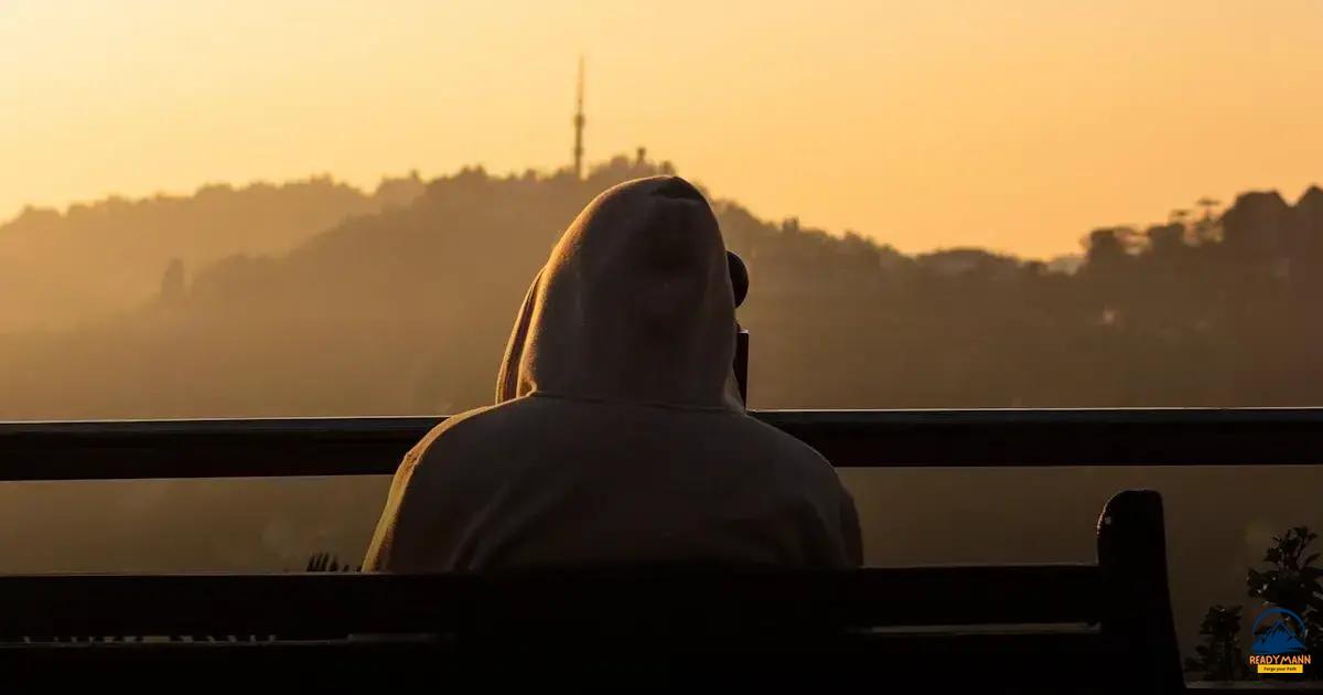 Dealing with loneliness as a man: how to reconnect and find peace inside